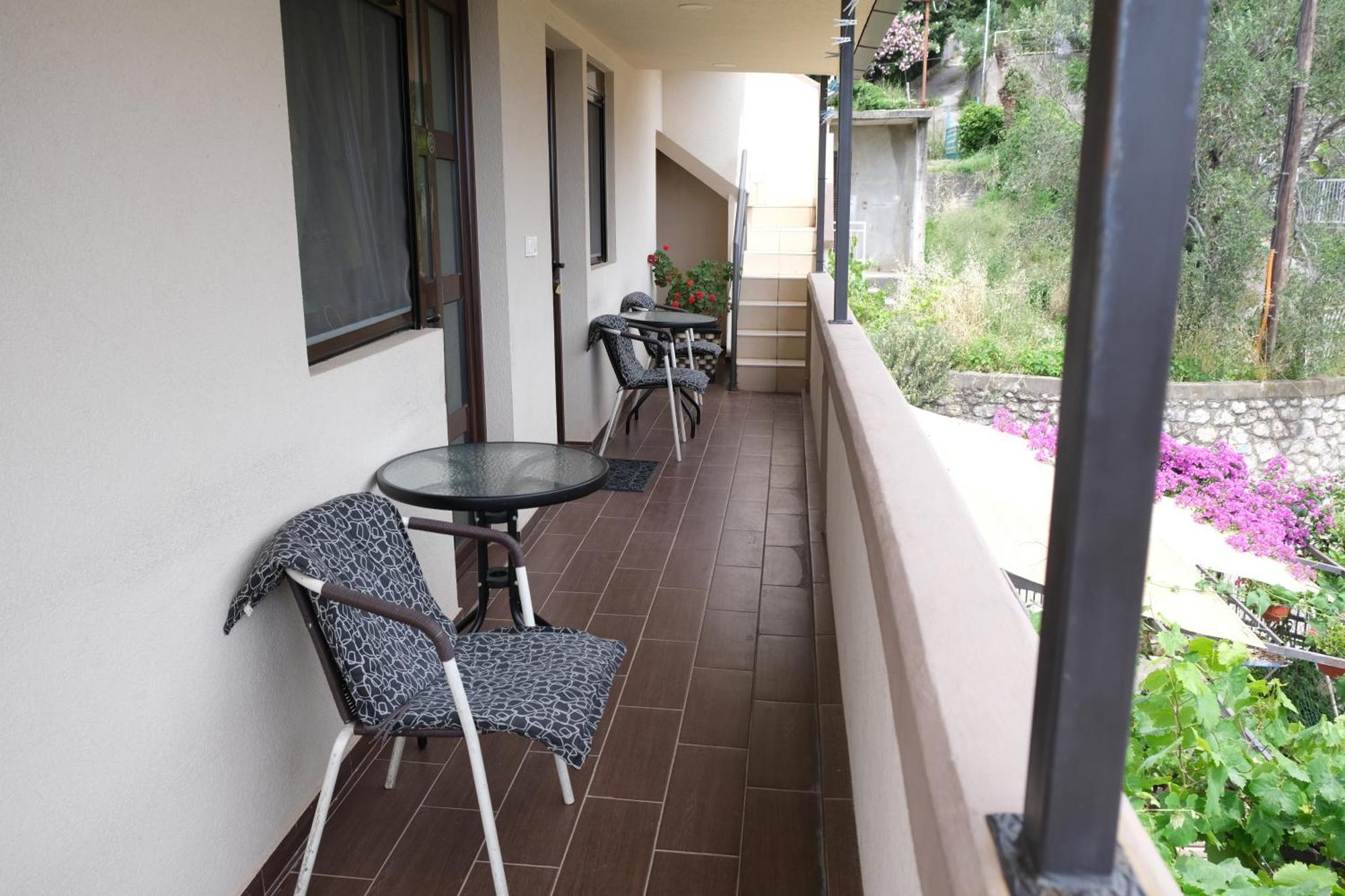 Apartmani Janosevic Sutomore Buitenkant foto
