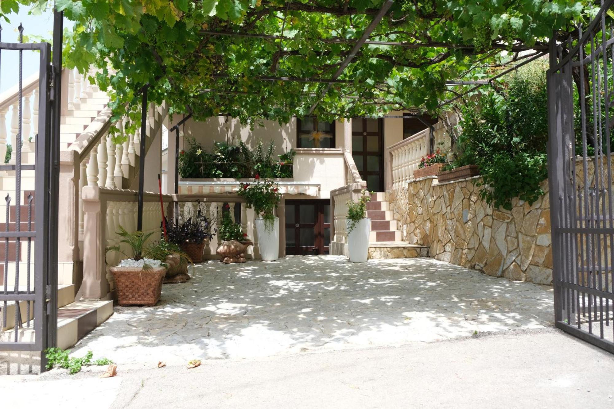 Apartmani Janosevic Sutomore Buitenkant foto